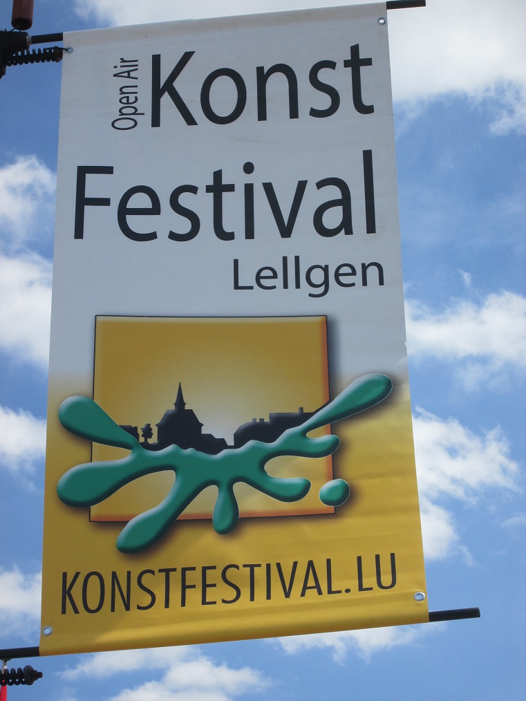 Art-Transmitter auf internationalem Kunst-Open Air in den Ardennen